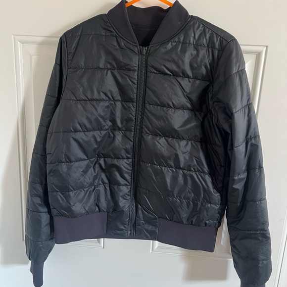 Black Quilted Bomber Jacket LuluLemon - Picture 1 of 1